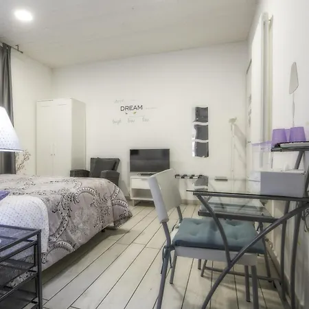 Bed & Breakfast Il Giardino Di Rebecca Ferrara